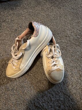 P448 Women's Low-Top Sneakers in Beige, White and Pink Check